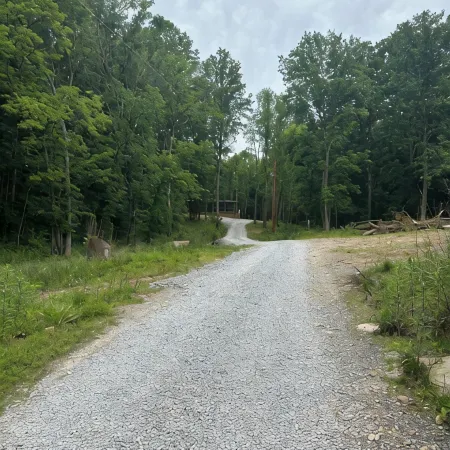Charming 3-bedroom cabin with AC, WiFi in delightful Ashland City