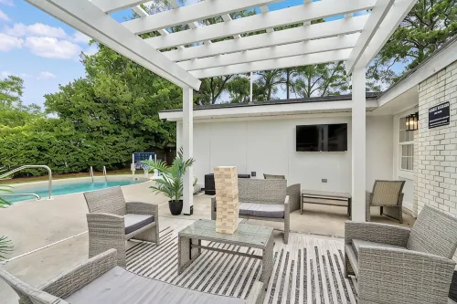 Pool, Fire Pit, Gym, Game Room, 4BR3BA - Near Parris Island/Downtown Beaufort