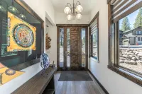 Schaffer's Mill Luxurious Mountain Escape w/ Hot Tub, BBQ, Firepit & EV Charger