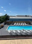 Shore Point Motel - Beach