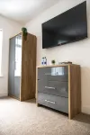 COSY CRUISE CRIBS - MODERN HOME FROM HOME - CENTRAL LOCATION. - Bungalows