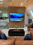 Secluded Lake Retreat • Hot Tub, Fire Pit, Golf Cart + Mini Golf