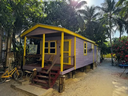 Gumbo Limbo - Go Slow Cabana, Steps from the Ocean, Free Bikes, Free WiFi - Bungalows