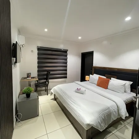 Trendy Inn
