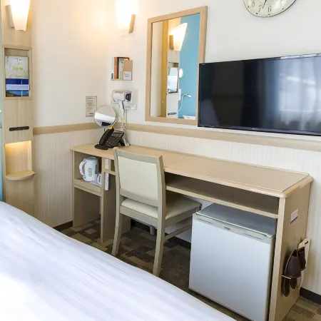 Toyoko Inn JR Kawaguchi-eki Nishi-guchi