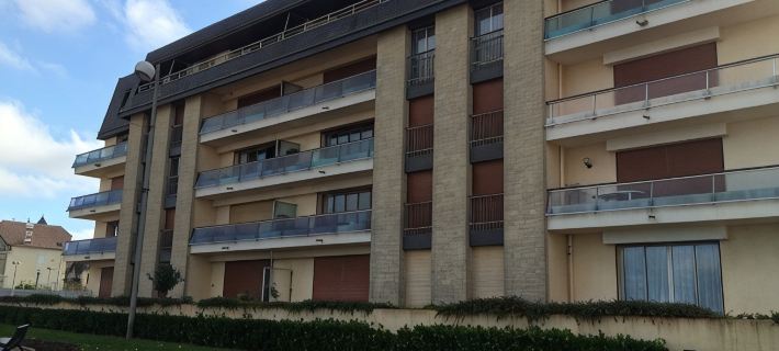 Studio waterfront Cabourg, garden view Hotels in Cabourg