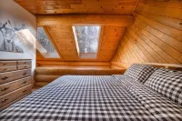 Beauty up at Baldy. Renovated. Luxury 6 Bed/3 Bath Ski Inn/Ski Out