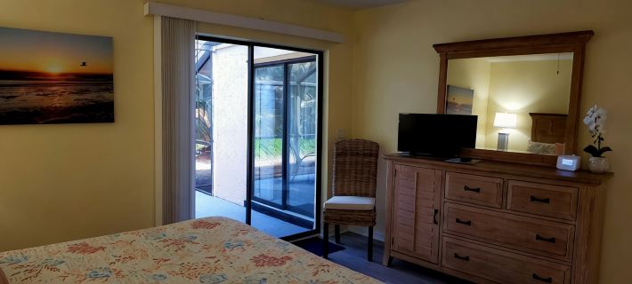 Sabtr- 710- 6 Min. Walk to the Beach! Pool, Clean,2Br,2BA Villa, 5-Star Reviews! Hotels in St. Augustine Beach