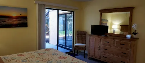 Sabtr- 710- 6 Min. Walk to the Beach! Pool, Clean,2Br,2BA Villa, 5-Star Reviews!