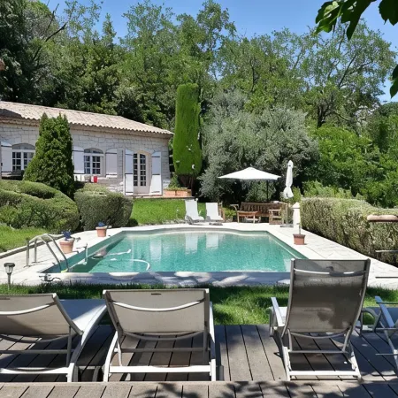 Superb villa sun swimming pool, quiet garden and sea view on the heights of Nice