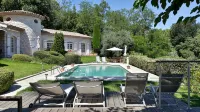 Superb villa sun swimming pool, quiet garden and sea view on the heights of Nice -  Ferienhäuser