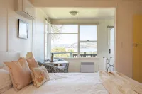 Olive's Cottage and Gardens - Mesmerising Views - 2-Star