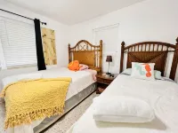 Jensen Beach Getaway/Pool-Downtown & Beaches.