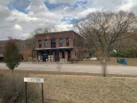 Old Cross Roads Cabin 3 bed/2 bath - 2-Star
