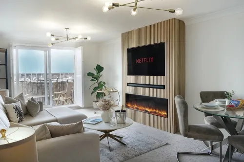 Stunning modern space with harbour views & free parking - Gym