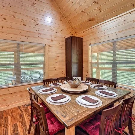 Cliffview Resort Lakefront  4Br, 3BTH- No Smoking/Pets. Fishing Dock, Game Rm.