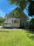Charming 2-bedroom apartment with AC, WiFi, in The Historic Ashtabula Harbor