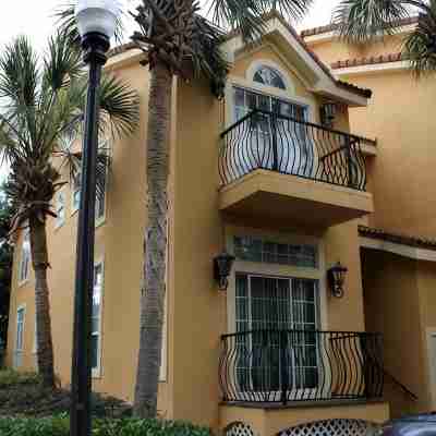 Spacious and Comfy Villa at Sandestin’s Player Club Hotel Exterior