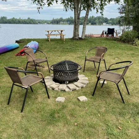 Veedon Fleece on the Lake