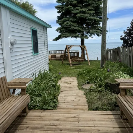 Beachfront Bungalow Retreat on Lake Huron7