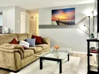 2 BR Single Story Townhouse w King Bed
