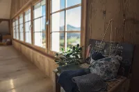 NEW - renovated Bitzi - with a view - Homestays