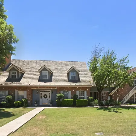 Sunsets & Shows! Gorgeous, Private 1 Br Listing!