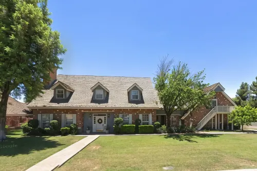 Sunsets & Shows! Gorgeous, Private 1 Br Listing!