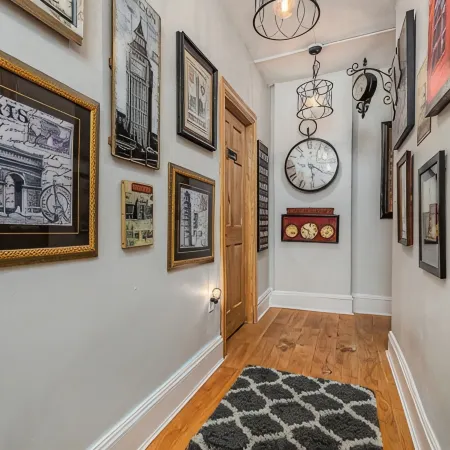 Majestic & Relaxing Home w/ 3 Beds Pool Table Bar! Sleeps 8