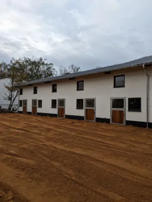Modern Vacation Apartment on the Horse Farm 4-6 Persons Lan, Smart TV*