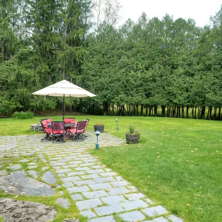 Charming and Spacious 5Br Located in the Heart of Waitsfield. Close to Amenities