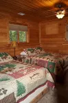 Cozy Lake Home with Stunning View of Round Lake - Homestays