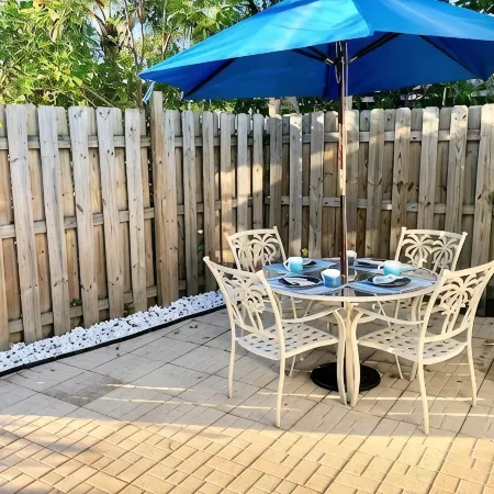 Gorgeous Beachy Chic Condo in Key Biscayne, FL