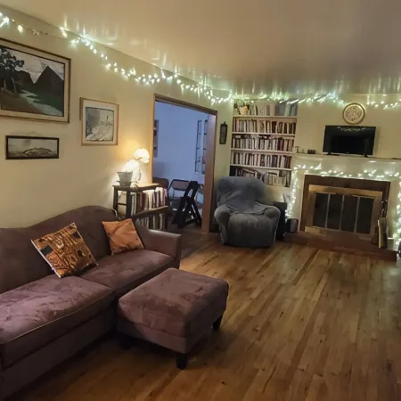 Big, Comfy Home near Parks and UW East Campus