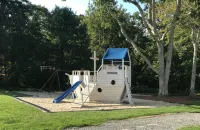 Popponesset modern beach house 6 minute walk to private beach (plenty of beds