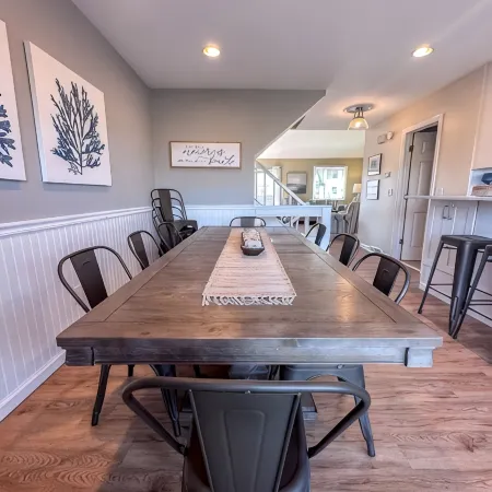 Coastal Soul - Beach block, on cul-de-sac street, pet friendly.