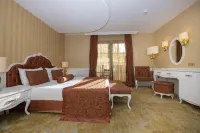 HAN Deluxe Hotel