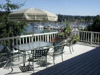 Waterfront Beachhouse: Best Harbor Location and View - 3 étoiles