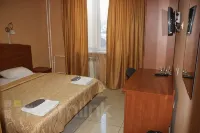 Dobryij Kot Mini-Hotel - 2 Sao