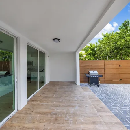 Up to 12 guest Modern Villa near Wynwood!