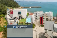 거제 하이엔드 스파앤풀빌라(몽돌해변,복층,실내바비큐) - 스파