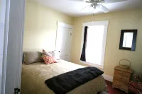 Great Ski or Summer Rental - 5 miles to Okemo/Ludlow, 25 Gorgeous Acres - 3-Star