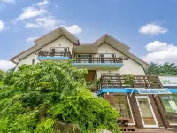 Gangneung Da Beach Pension Отели рядом с достопримечательностью «Парк Дэгванрён»