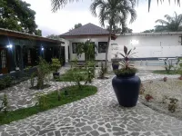 Residence Saint-Jacques Centre Ville Pointe Noire Hotels in Pointe Noire