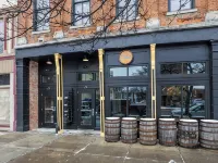 Downtown Delaware • Full Kitchen • Luxury  Loft Hotels in Delaware