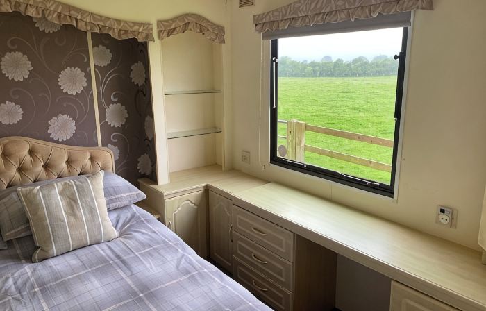 Peaceful Countryside Caravan Near Rhosneigr, Anglesey