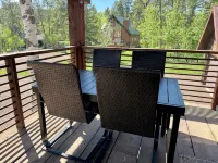 Twin Aspen-Terry Peak Cabin, Hot Tub, WiFi & AC, Garage Access - Chalets