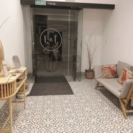 New J&J Hostel