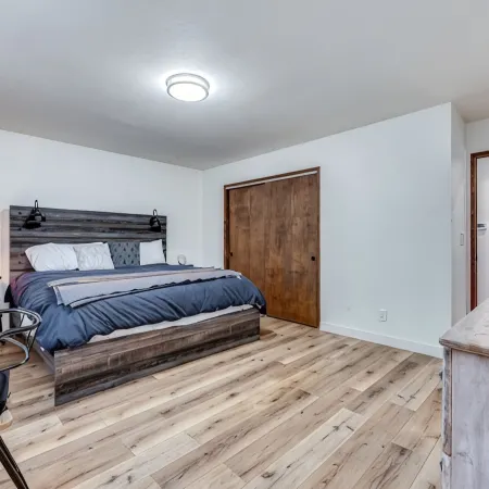 Lovely Mt. Cabin Near Mt. Hood with Hot Tub & Community Pool