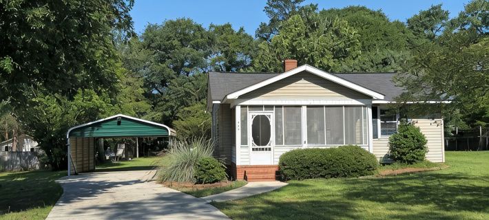 Charming 2-bedroom house in Perry with AC, WiFi Hotele w: Perry